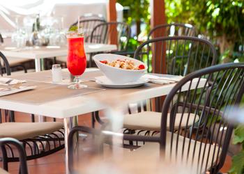 Cócteles Exóticos y Bebidas Refrescantes Coral Dreams Costa Adeje Cócteles Exóticos y Bebidas Refrescantes Coral Dreams Costa Adeje