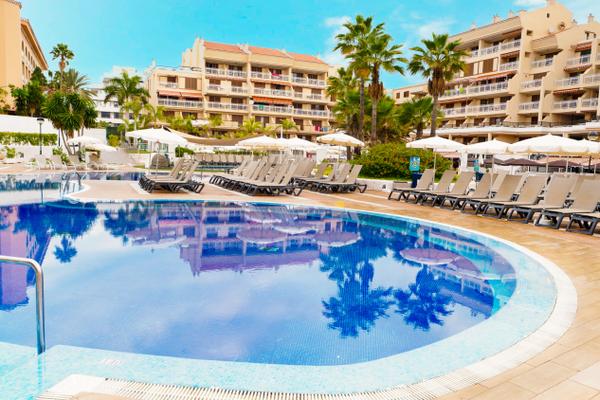 Piscina Apartamentos Coral Compostela Beach Playa de las Américas Piscina Apartamentos Coral Compostela Beach Playa de las Américas