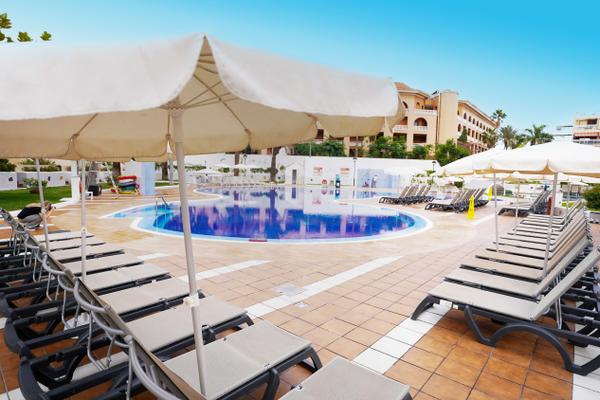 Piscina Apartamentos Coral Compostela Beach Playa de las Américas Piscina Apartamentos Coral Compostela Beach Playa de las Américas