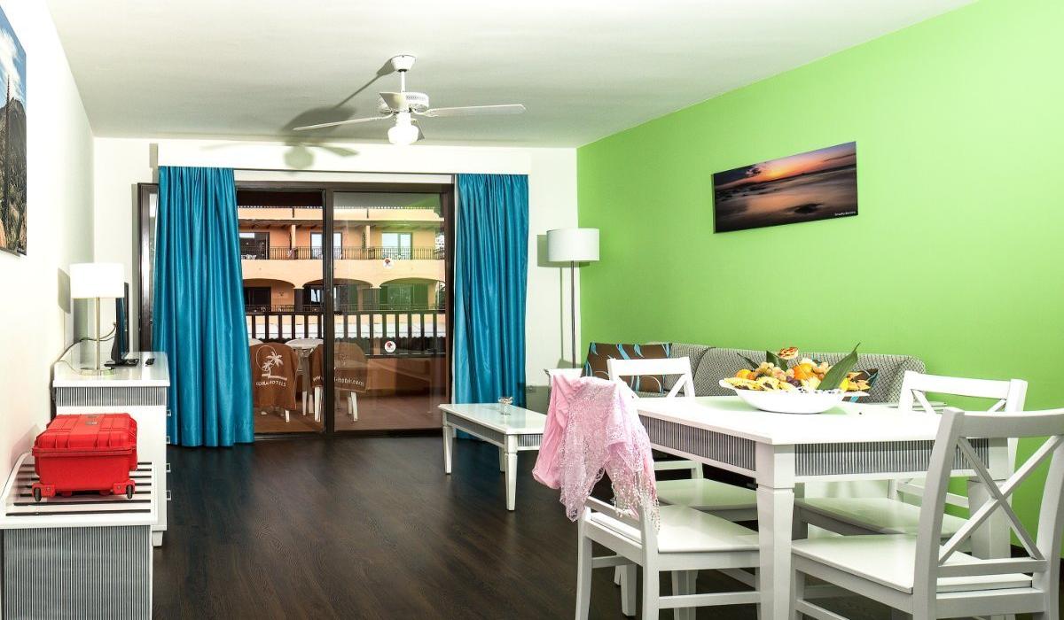 Sala de estar Apartamentos Coral Los Alisios Los Cristianos Sala de estar Apartamentos Coral Los Alisios Los Cristianos